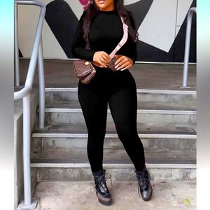 BRAND NEW-Women's workout Tracksuit 2 Piece Long Sleeve Crop Top High Waist